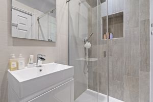 Photo 33- click for photo gallery